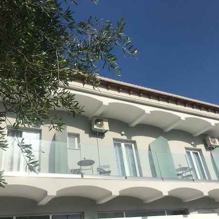 Terpsichore Boutique Appartments Дасия Екстериор снимка